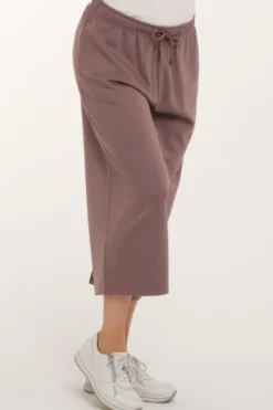 Elliana capri