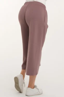 Elliana capri