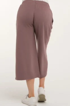 Elliana capri