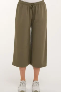 Elliana capri