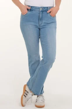 Siri bootleg jeans