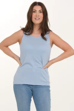 Sylvia singlet